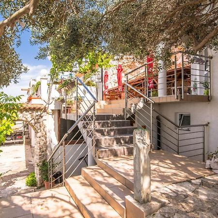 Lovely Apartment In Stara Baska With Wifi Exterior photo